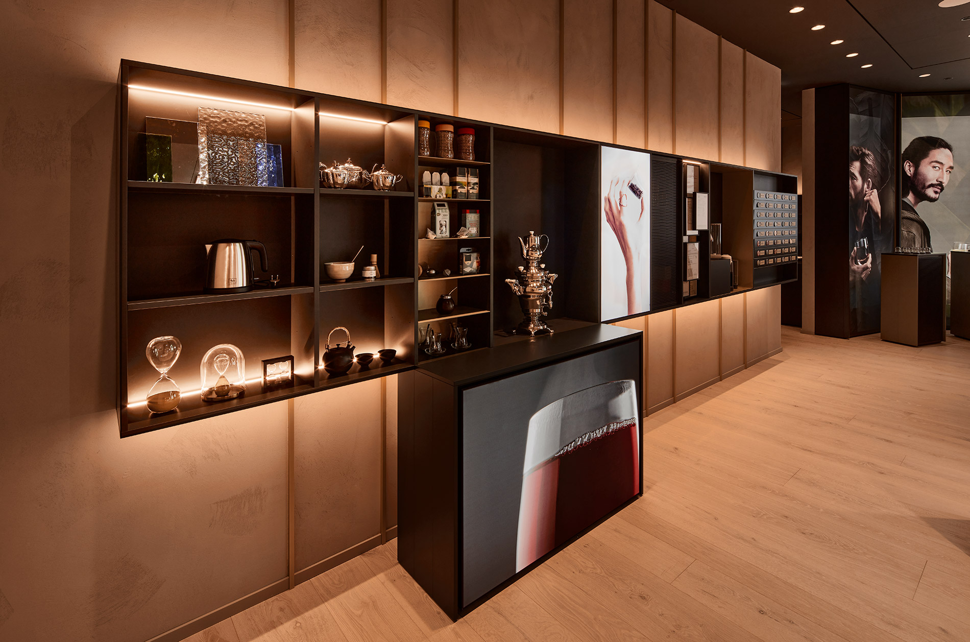 Office and showroom, interior fit-out by Schurig