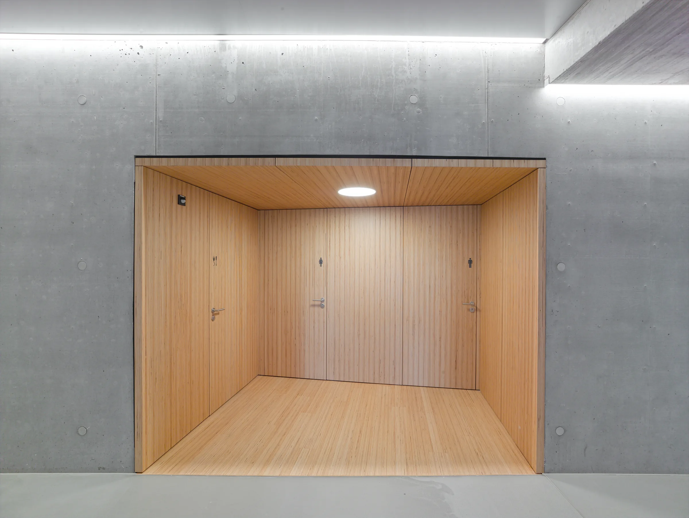 Rathaus, Remchingen 2019, Innenausbau der Schreinerei Schurig